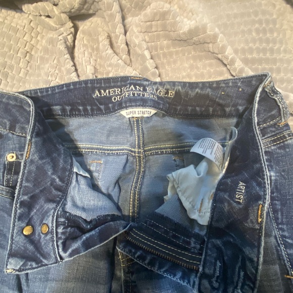American Eagle women’s jeans - Picture 3 of 4